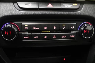 Kia XCeed Kia XCeed 1.6 CRDi MHEV DynamicPlusLine |Pano| - afbeelding nr 17
