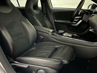 Mercedes-Benz A-Klasse Mercedes A-klasse 200 AMG Pano Nightpakket Widescreen NAP - afbeelding nr 30
