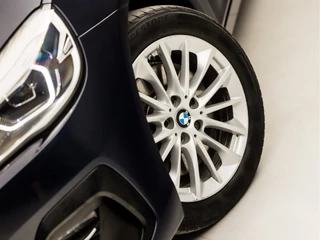 BMW 2 Serie BMW 2 Serie Gran Tourer 220i Executive Sportline 192Pk Automaat (PANORAMADAK, GROOT NAVI, HEAD-UP DISPLAY, LEDEREN SPORTSTOELEN, SFEERVERLICHTING, LED KOPLAMPEN, ELEK ACHTERKLEP, NIEUWSTAAT) - afbeelding nr 38