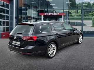 Volkswagen Passat Volkswagen Passat Variant 2.0 TDI DSG BUSINESS CAMERA/MEMORY/NAVI/ACC/STOELVERW/E-KLEP - afbeelding nr 5