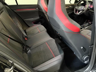 Volkswagen Golf Volkswagen GOLF 2.0 TSI GTI CLUBSPORT 300pk panorama - afbeelding nr 14
