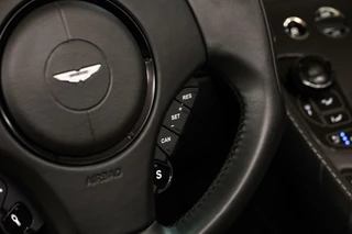Aston Martin V12 Vanquish Aston Martin Vanquish Volante 6.0 V12 2+2|CarbonBlack|Ceramic| - afbeelding nr 36