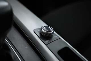 Audi A4 Audi A4 Limousine 35 TFSI Launch edition Sport Automaat, Navigatie, Sportstoelen, 19 inch! - afbeelding nr 14