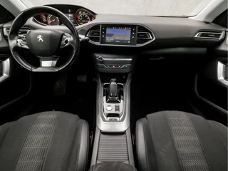 Peugeot 308 Automaat (PANORAMADAK, APPLE CARPLAY, GROOT NAVI, MASSAGE, STOELVERWARMING, LEDER, 360 CAMERA, SPORTSTOELEN, LANE ASSIST, KEYLESS, DAB+, NIEUWE APK, NIEUWSTAAT) - afbeelding nr 6