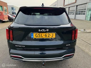 Kia Sorento Sorento 1.6T 267pk PHEV Hybrid 7 Pers. 4WD Automaat Edition , 55 km volledig elektrisch rijden hierna hybride aandrijving. Trekhaak , Navi , Apple Carplay - Android Auto , Parkeerhulp Voor& Achter . Stoel & Stuur verwarming , 7 jaar fabrieksgarantie - afbeelding nr 4