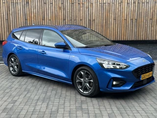 Ford Focus Ford Focus Wagon 1.0 EcoBoost Hybrid ST Line | Navigatiesysteem | Stoelverwarming | Stuurverwarming | LED verlichting | Apple CarPlay | Achteruitrijcamera | Inparkeerhulp | Parkeersensoren voor en achter - afbeelding nr 27