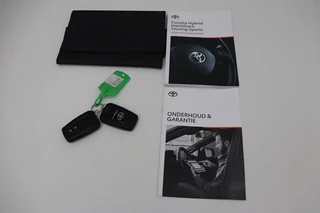 Toyota Corolla Toyota Corolla 1.8 Hybrid Business | Carplay | Camera |  Adaptive cruise | Full LED | DAB | Climate control | Bluetooth - afbeelding nr 16