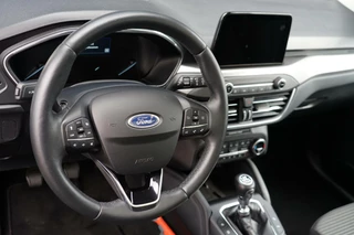 Ford Focus Ford Focus Wagon 1.0 EcoBoost Titanium Business, veel opties, trekh. - afbeelding nr 23