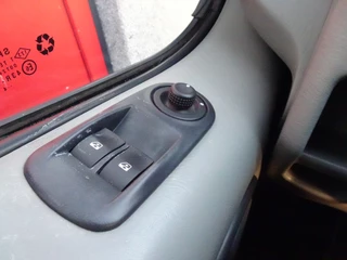Opel Vivaro - afbeelding nr 25