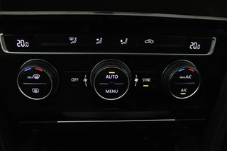 Volkswagen Golf Volkswagen Golf Variant 1.5 TSI Highline Business R (PANORAMADAK, TREKHAAK, CARPLAY, PARKEERSENSOREN, CARPLAY, AUTOMAAT) - afbeelding nr 17