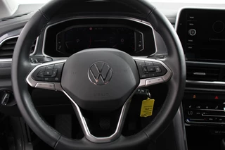 Volkswagen T-Roc Volkswagen T-Roc 1.5 TSI DSG Style | Navigatie | Apple Carplay / Android Auto | Climate Control | Led | Digitale Cockpit | Adaptive Cruise Control | Trekhaak - afbeelding nr 16