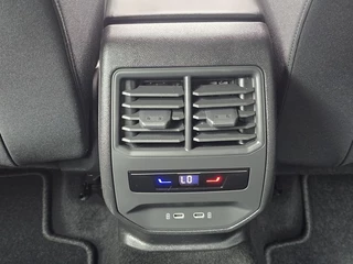 SEAT Leon Seat Leon Sportstourer 1.0 eTSI Style Business Intense AUTOMAAT Clima|Navi|Virtual|LED|Camera|Nap!! - afbeelding nr 24