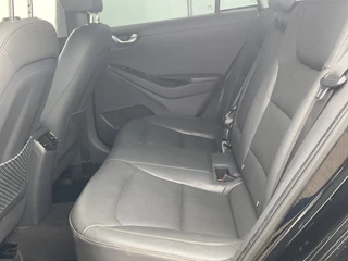 Hyundai IONIQ Hyundai IONIQ Premium EV Pano Leder Nav/Cam Stoel/Stuurverw Carplay NAP! - afbeelding nr 9