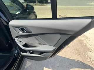 BMW 1 Serie BMW 1 Serie 120 M Sp. Design Ed. - afbeelding nr 9