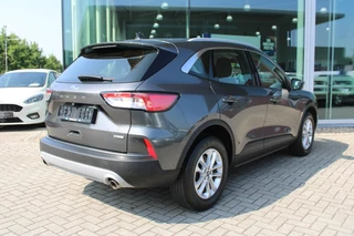 Ford Kuga Ford Kuga 2.5 FHEV Titanium | Navigatie | Camera | Cruise Control | Lichtmetalen velgen - afbeelding nr 4
