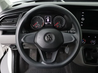 Volkswagen Transporter Volkswagen Transporter 2.0TDI 150PK Lang Highline | Imperiaal | Trekhaak | Navigatie | Airco | 3-Persoons - afbeelding nr 14