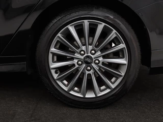 Ford Focus Ford Focus 1.0 EcoBoost 140pk ST-Line |  Stoel & stuurverwarming | Xenon | Carplay | Navigatie | Climate control | Parkeerhulp | Cruise control - afbeelding nr 29