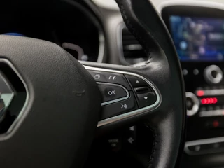 Renault Grand Scénic Renault Grand Scénic 1.2 TCe Deluxe 7 Persoons (PANORAMADAK, APPLE CARPLAY, VIRTUAL COCKPIT, NAVIGATIE, CLIMATE, STOELVERWARMING, SPORTSTOELEN, GETINT GLAS, CRUISE, NIEUWE APK, NIEUWSTAAT) - afbeelding nr 21