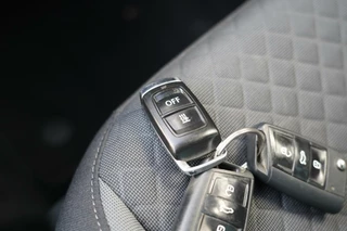 Volkswagen Tiguan Volkswagen Tiguan 1.4 TSI 4Motion Highline Business R - Trekhaak - Standkachel - Stoelverwarming & stuurwielverwarming - Parkeercamera - Climate Control - Cruise Control - LED - - afbeelding nr 4