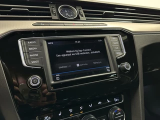 Volkswagen Passat Volkswagen Passat 1.4 TSI GTE Connected TREKHAAK-NAVI-DAB-STOELVERWARMING - afbeelding nr 28