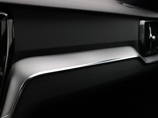 Volvo V60 Volvo V60 T6 PLUG-IN HYBRID R-DESIGN SCHUIFDAK 360GR CAM HARMAN KARDON ACC - afbeelding nr 32