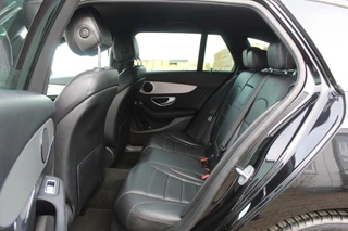 Mercedes-Benz C-Klasse Mercedes-Benz C-klasse Estate 180 AMG/Night/Multibeam/Camera/Stoelverw/Digtaal Display - afbeelding nr 17