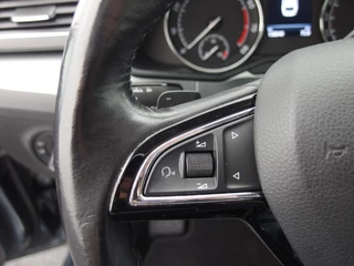 Škoda Superb AUTOMAAT / STOELVERW / XENON / CARPLAY / NAVI / CLIMA / PDC / BLUETOOTH / CRUISE / NL-AUTO - afbeelding nr 20