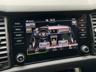 Škoda Kodiaq Skoda Kodiaq 1.5 TSI Sportline Automaat | Trekhaak uitklapbaar | Navigatiesysteem | Stoelverwarming | Stuurverwarming | Getint glas | Cruise control | 20 inch lichtmetalen velgen | Achteruitrijcamera | Parkeersensoren voor en achter - afbeelding nr 30