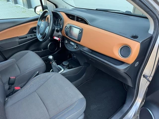 Toyota Yaris Toyota Yaris 1.3 VVT-I STYLE - afbeelding nr 14