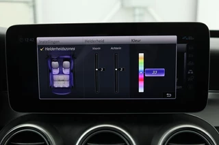 Mercedes-Benz C-Klasse Mercedes-Benz C-klasse 200 AMG | Stoelverwarming | Carplay | Trekhaak |  Matrix LED | Sfeerverlichting | Leder/Alcantara | Side Assist | Camera - afbeelding nr 20