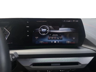 BMW 1 Serie BMW 1-serie 120 | M-Sport Pro | Aero Pakket | Harman/Kardon | Head-Up Display | Pano| Trekhaak | Shadow Line | Cruise Control - afbeelding nr 43