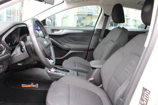 Ford Focus Ford Focus 1.5 EcoBoost Active Business 150pk | Dealeronderhouden! | Automaat | Trekhaak 1500KG | Cruise Control | Navigatie | Airco | Parkeersensoren | - afbeelding nr 9