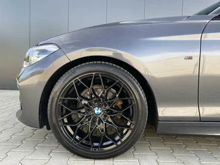 BMW 1 Serie BMW 1-serie 118i M Sport Shadow High Executive|Navi|Stoelverwarming - afbeelding nr 20