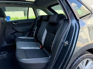 Škoda Rapid Škoda Rapid Spaceback 1.2 TSI Grt JOY Automaat NAP Pano Trekhaak Cruise PDC Stoelverwa - afbeelding nr 11