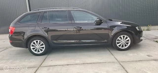 Škoda Octavia Skoda Octavia Combi 1.6 TDI Greentech Ambition  AUTOMAAT - afbeelding nr 5
