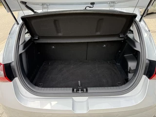 Hyundai i20 Hyundai i20 1.0 T-GDi 100PK Comfort | Carplay | Camera | Stoel+Stuurverw. - afbeelding nr 16