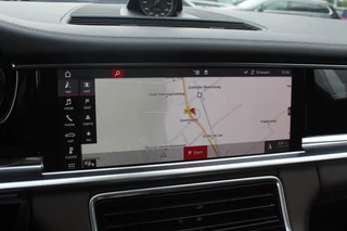 Porsche Panamera Porsche Panamera Sport Turismo 2.9 4 E-Hybrid / Panoramadak / 360Camera / Achterasbesturing / 21'' / Sportdesign + Chrono / Bose / Sportuitlaat / Luxe Leder / DAB / Stuurverwarming / Stoelverwarming 4x / Navigatie / DAB / Cruise Control - afbeelding nr 22