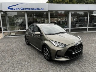 Toyota Yaris 1.5 Hybrid TeamD | Ad. Cruise | Navi | Camera | Trekhaak afn.