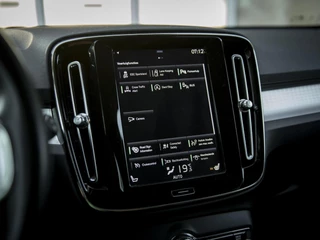 Volvo XC40 Volvo XC40 1.5 T3 Momentum Pro | Intellisafe ProLine & Surround | Audio Line | El. achterklep | Navi + Apple Carplay & Android Auto | Stoelverwarming | PDC V+A + Camera achter | Full LED | Draadloos opladen - afbeelding nr 21