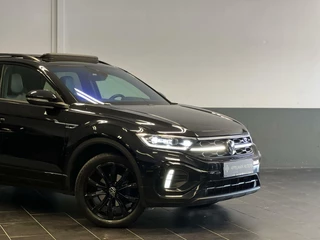 Volkswagen T-Roc Volkswagen T-Roc 1.5 TSI 3 X R-LINE | Full | Trekhaak | Dodehoek | Pano | Camera | IQ LIGHT | - afbeelding nr 23