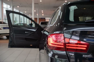 BMW 5 Serie BMW 5-serie Touring 520i 184 PK|M-Sport Executive|Org NL|1ste Eig|Leder|Navi Pro|Xenon|Dealer Onderhouden - afbeelding nr 7