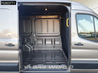 Ford Transit Ford Transit 130pk L2H2 Airco Cruise Camera Trekhaak Parkeersensoren 10m3 Airco Trekhaak Cruise control - afbeelding nr 10