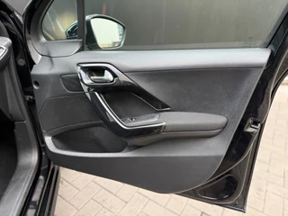 Peugeot 208 Peugeot 208 1.2 PureTech Allure - afbeelding nr 13