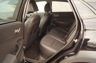 Hyundai Kona Hyundai Kona EV Premium 64kWh -LEER-ECC-NAVI-CAM-PDC- - afbeelding nr 8