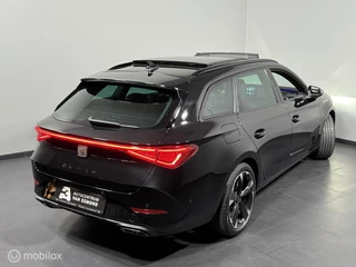 CUPRA Leon Sportstourer CUPRA Leon Sportstourer 1.5 eTSI | PANO | CARPLAY| AD. CRUIS - afbeelding nr 19