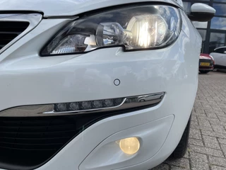 Peugeot 308 Peugeot 308 SW 1.6 BlueHDI 120 pk Blue Lease Executive Pack Trekhaak Panoramadak Camera Parkeersensoren DAB Clima en Cruise Control Wit Metallic Nette auto zuinige Euro 6 Diesel Station - afbeelding nr 47