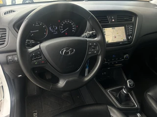 Hyundai i20 Hyundai i20 1.0 T-GDI Comfort | Navigatie | Leer - afbeelding nr 2