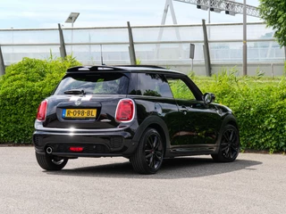 MINI Cooper MINI Cooper Mini 1.5 136PK Automaat Edition | JCW | PANODAK | LEDER | - afbeelding nr 13