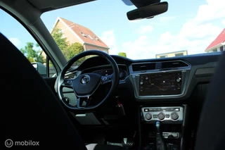 Volkswagen Tiguan Volkswagen Tiguan 1.5 TSI ACT Highline VIRTUAL DASHBOARD PANODAK - afbeelding nr 18