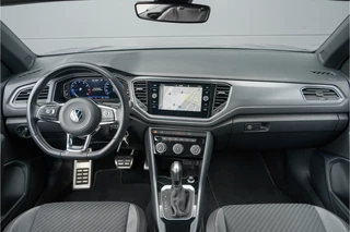 Volkswagen T-Roc Volkswagen T-Roc Cabrio 1.5 TSI R-Line ACC CarPlay Virtual Cockpit 18